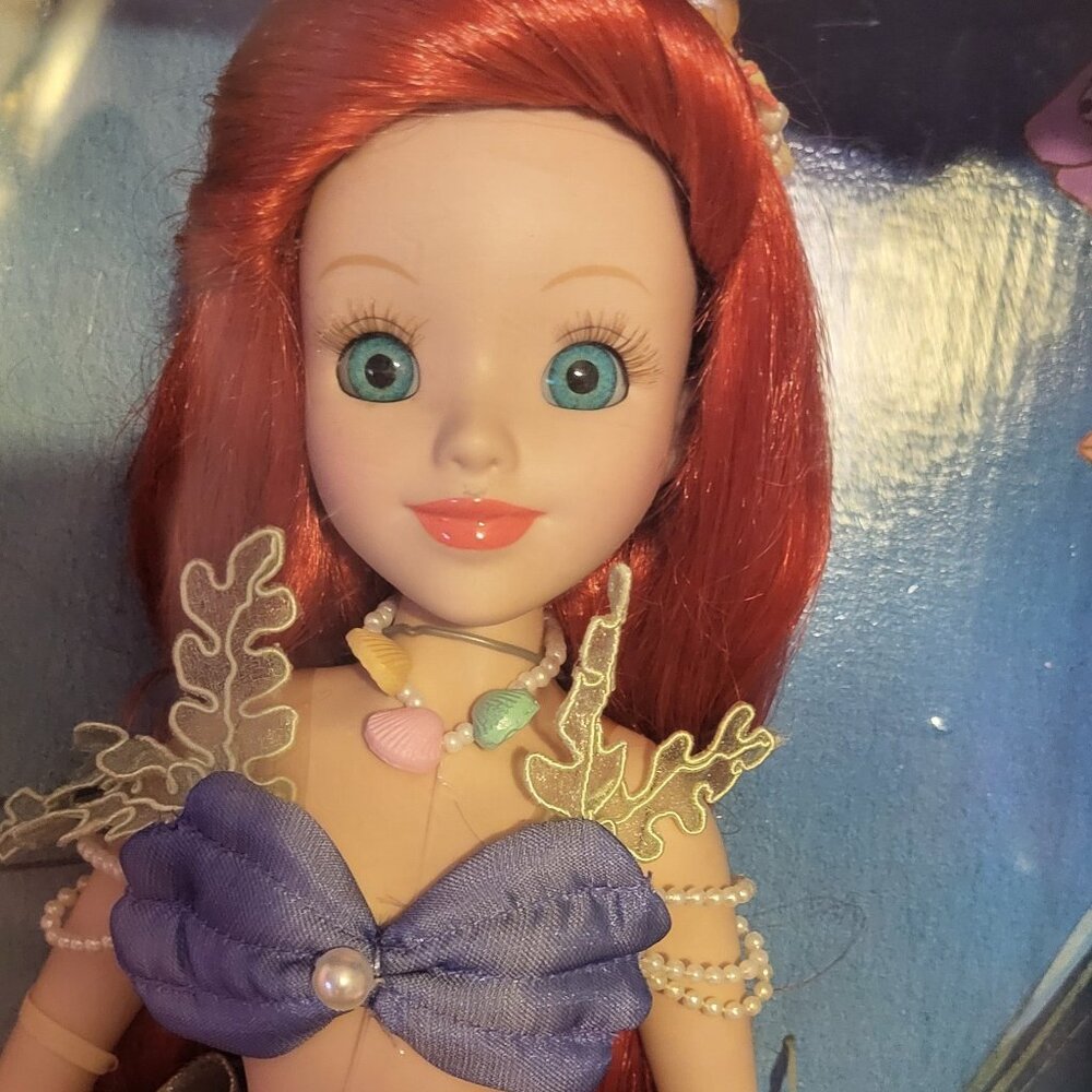 Disney Ariel Porcelain keepsake doll - Picture 2 of 6
